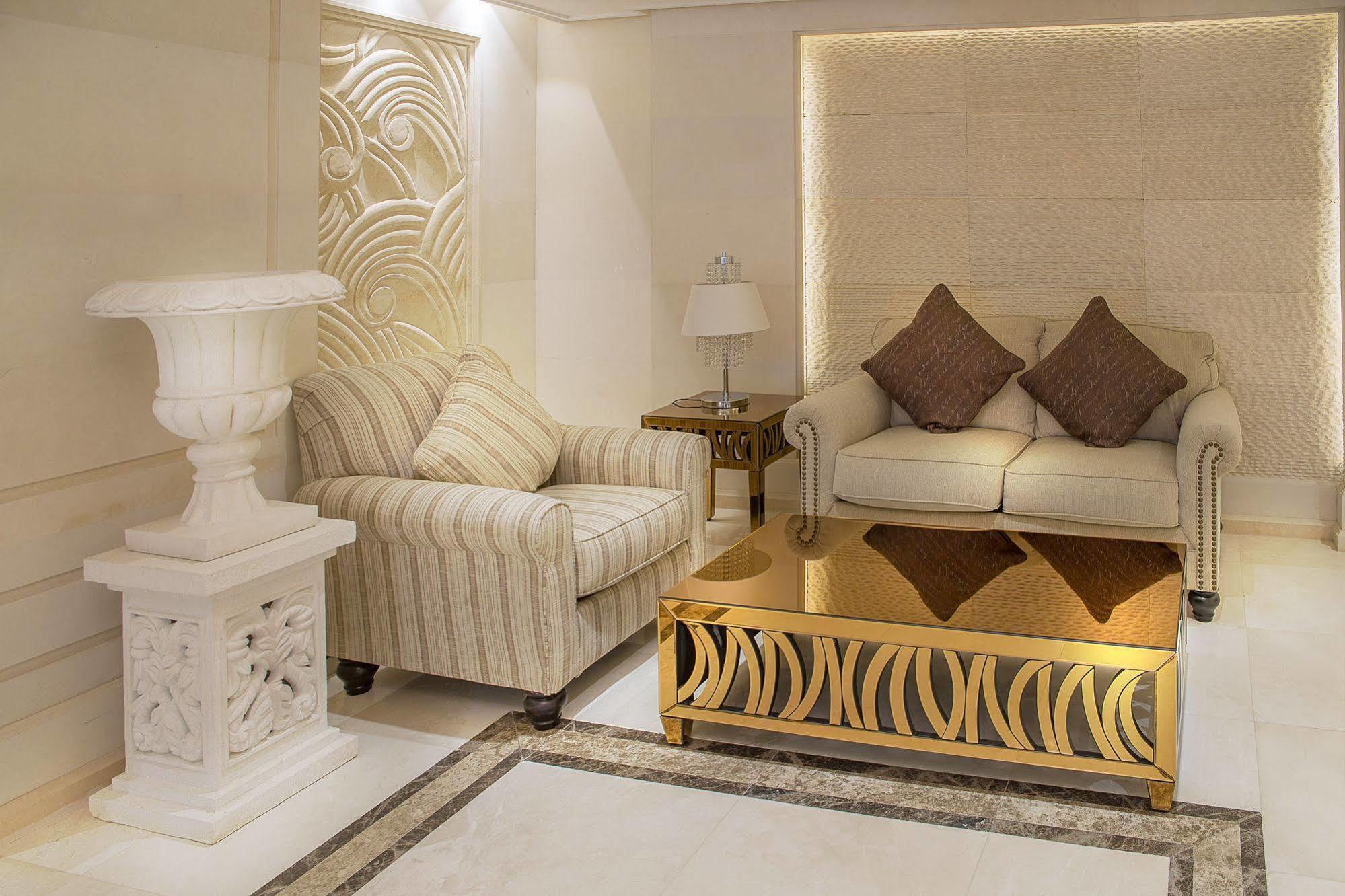 Adams Hotel Kuwait City Eksteriør bilde