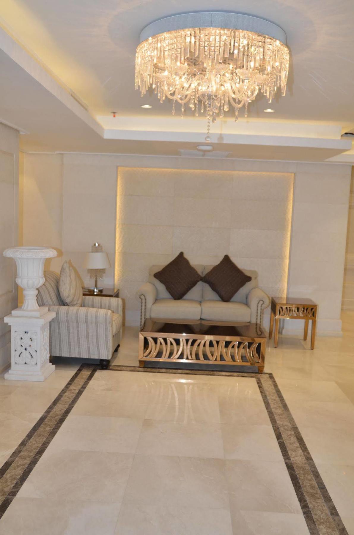 Adams Hotel Kuwait City Eksteriør bilde