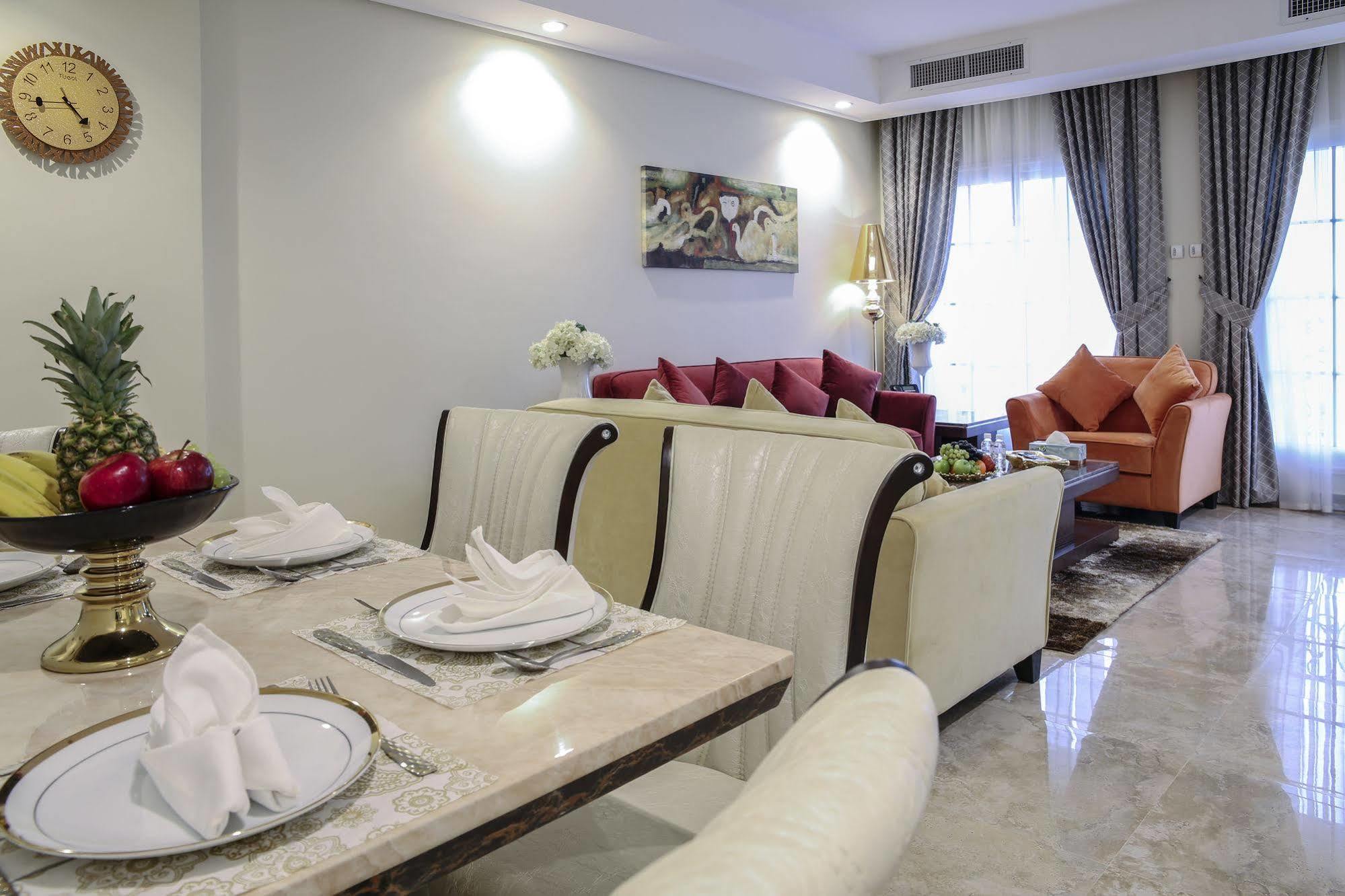 Adams Hotel Kuwait City Eksteriør bilde